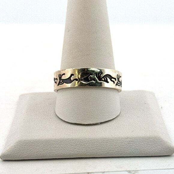 Vintage Sterling Silver 925 Men’s Band Ring Running Kokopelli Design Sz 12 - Picture 1 of 8